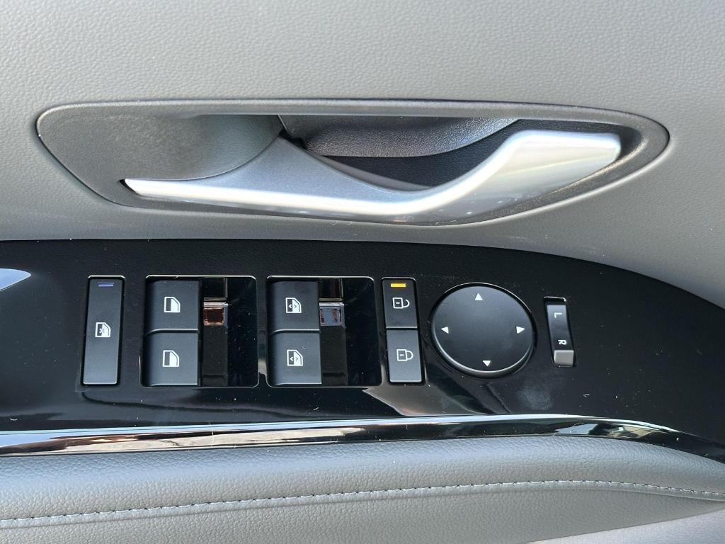 new 2026 Hyundai TUCSON Hybrid car, priced at $44,980