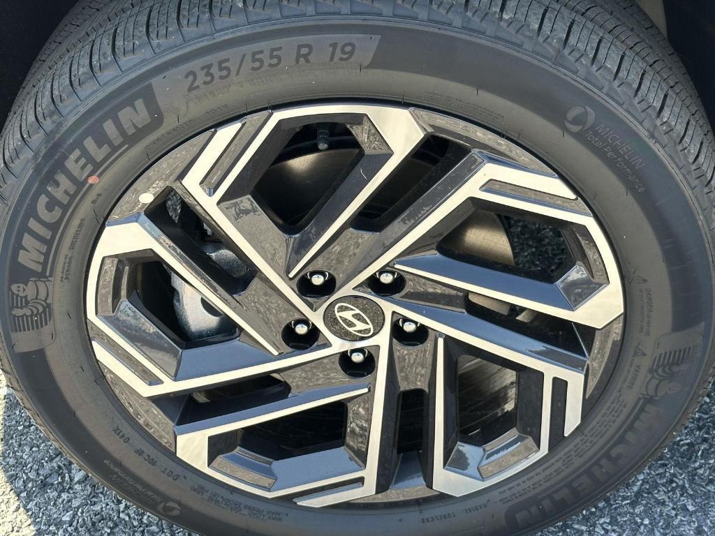 new 2026 Hyundai TUCSON Hybrid car, priced at $44,980