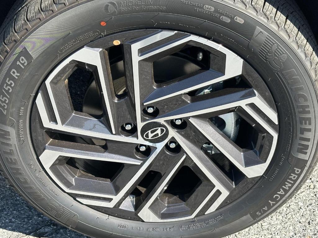 new 2026 Hyundai TUCSON Hybrid car, priced at $44,980