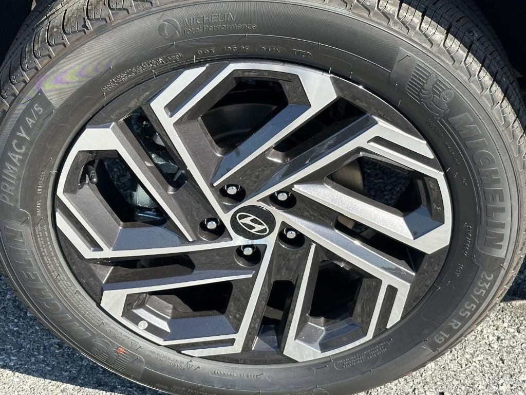new 2026 Hyundai TUCSON Hybrid car, priced at $44,980