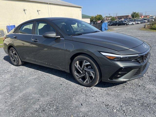 new 2025 Hyundai Elantra car, priced at $27,260