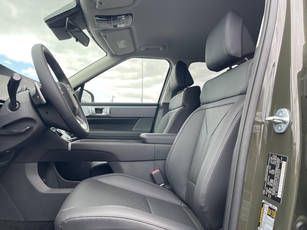 new 2025 Hyundai Santa Fe car, priced at $39,592