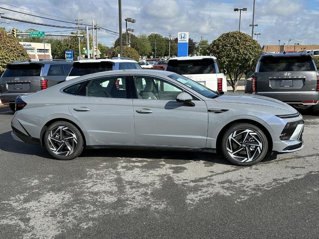 new 2026 Hyundai Sonata car, priced at $29,138
