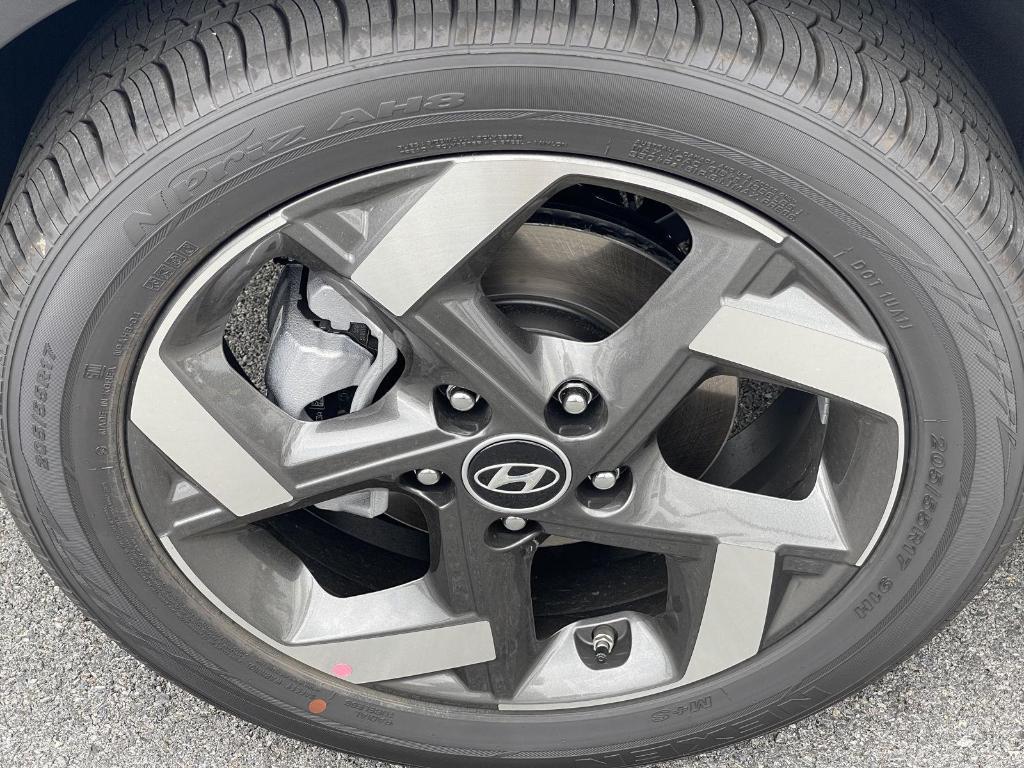 new 2025 Hyundai Venue car, priced at $23,743