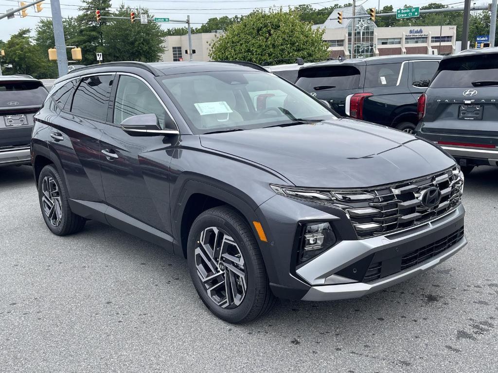 new 2025 Hyundai TUCSON Hybrid car, priced at $43,049