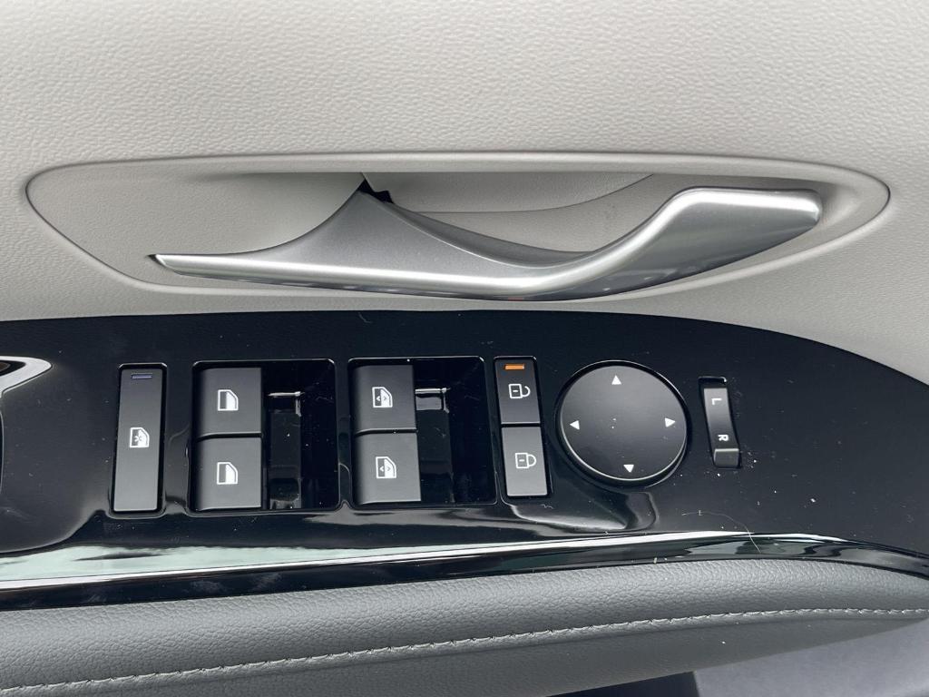 new 2025 Hyundai TUCSON Hybrid car, priced at $43,049