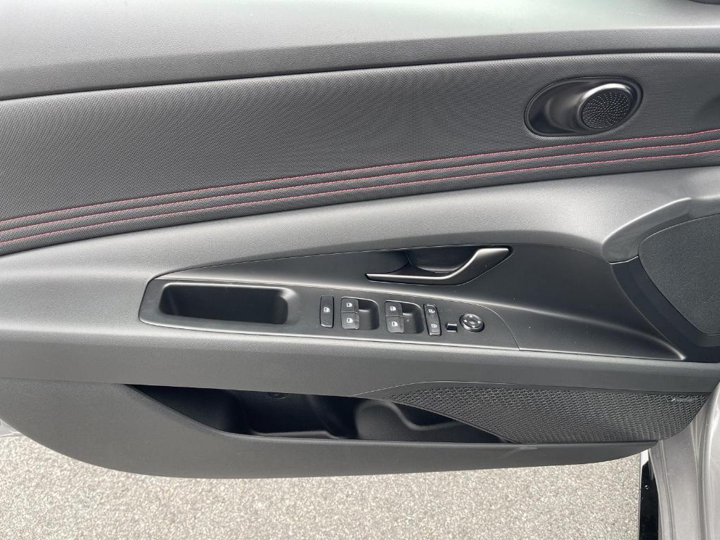 new 2025 Hyundai Elantra car, priced at $29,950