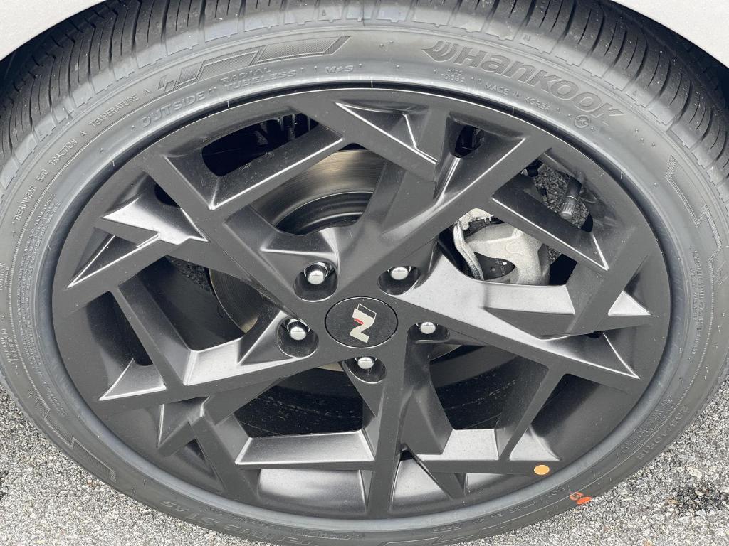 new 2025 Hyundai Elantra car, priced at $29,950