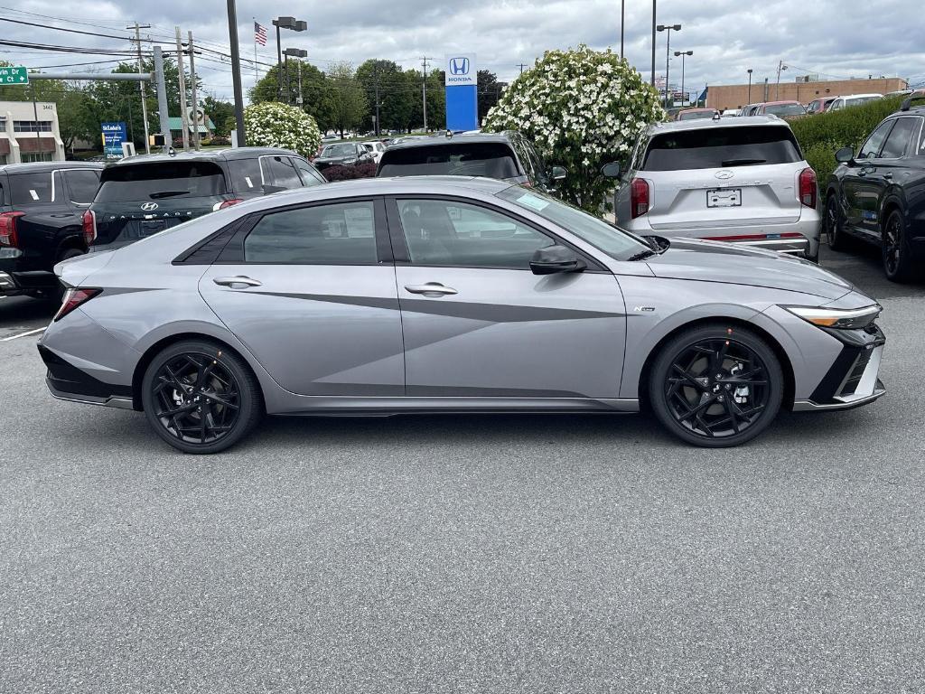 new 2025 Hyundai Elantra car, priced at $29,950