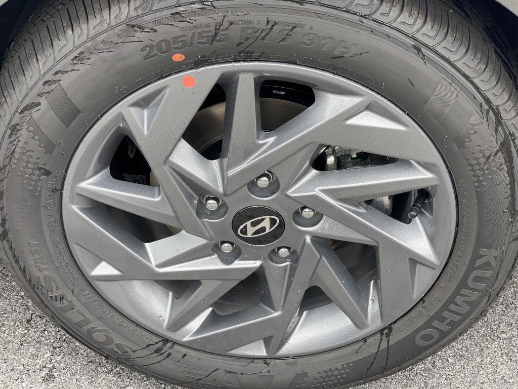 new 2025 Hyundai ELANTRA HEV car, priced at $26,697