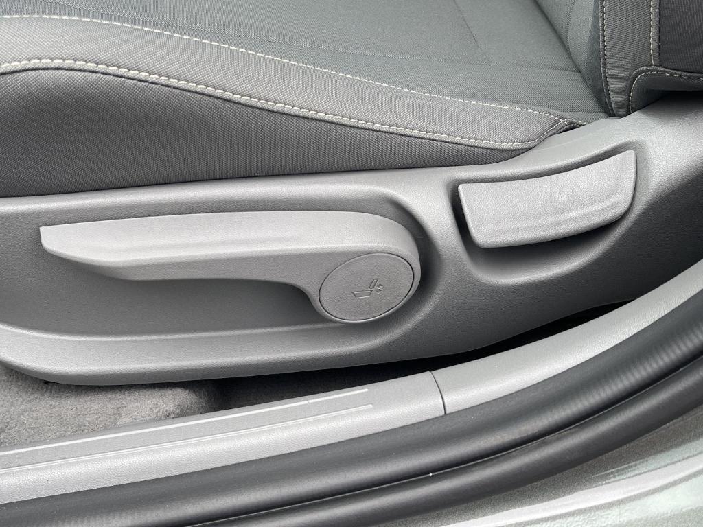 new 2025 Hyundai ELANTRA HEV car, priced at $26,697
