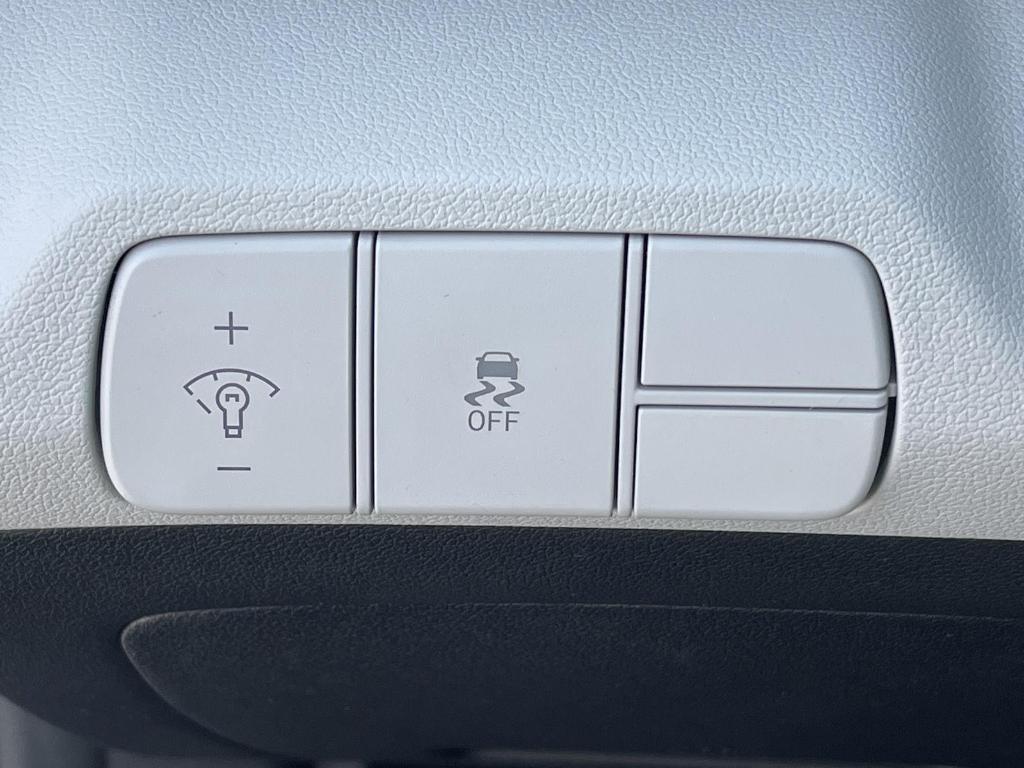 new 2025 Hyundai Elantra car, priced at $27,775