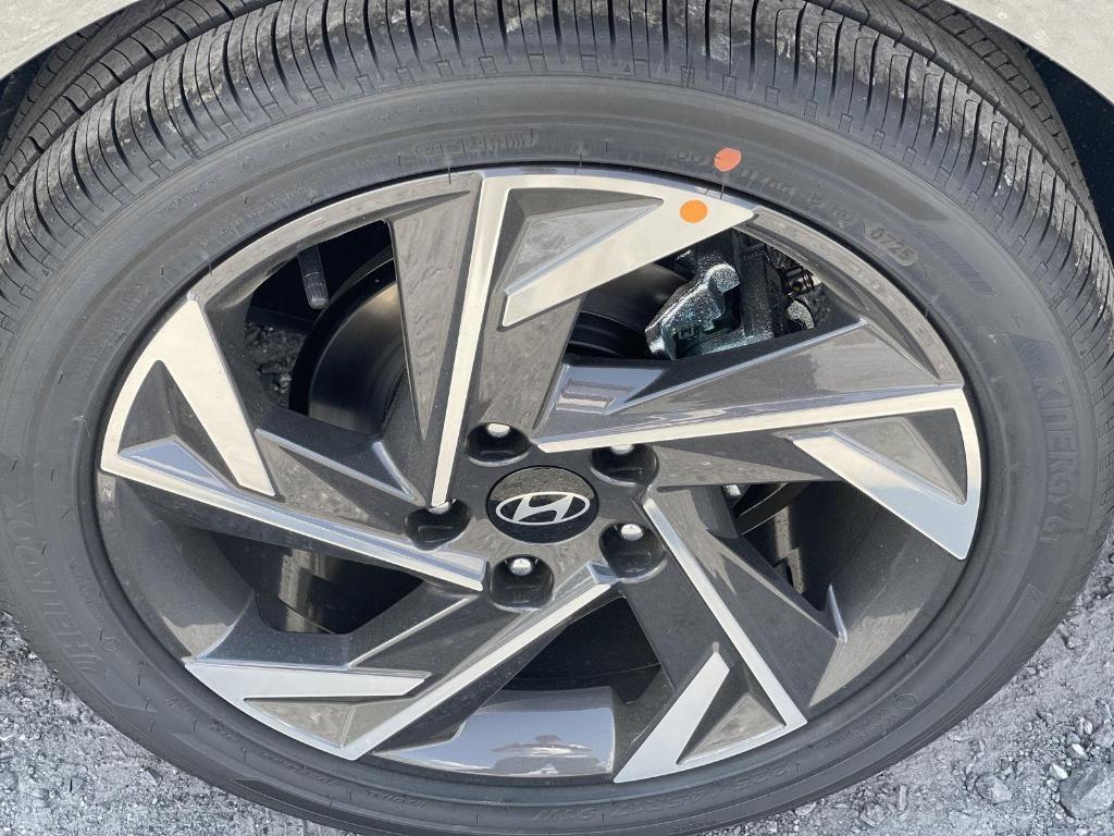 new 2025 Hyundai Elantra car, priced at $27,775