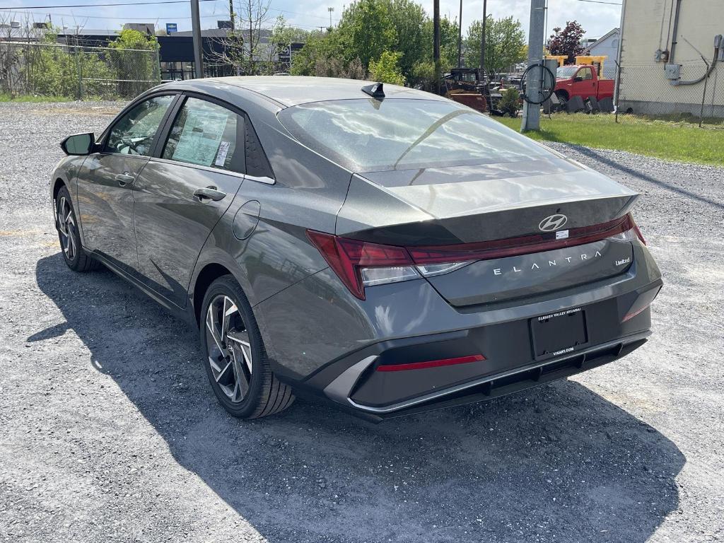 new 2025 Hyundai Elantra car, priced at $27,775