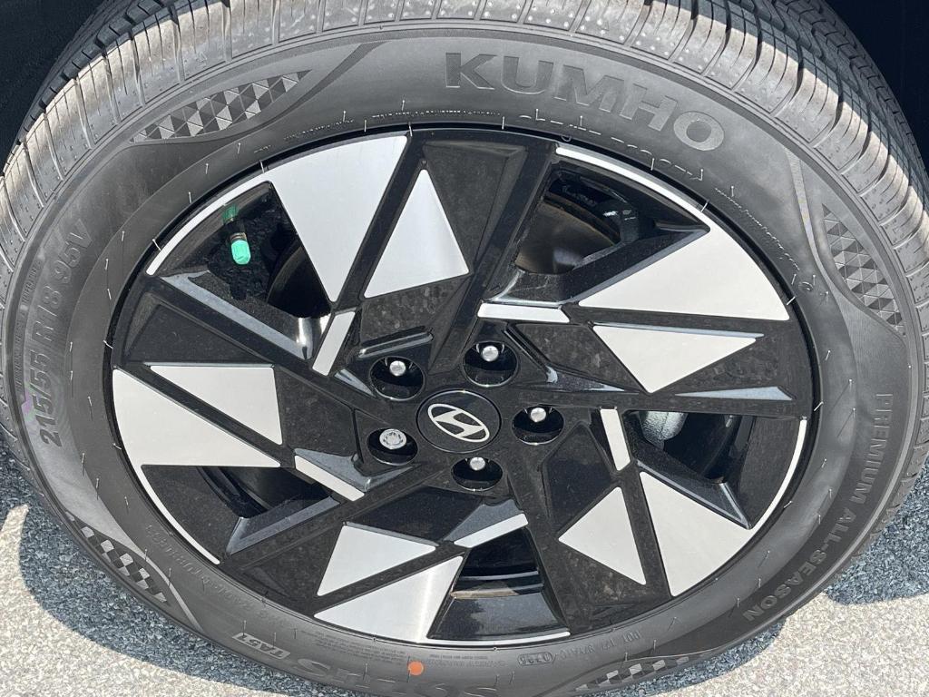 new 2025 Hyundai Kona car, priced at $31,036