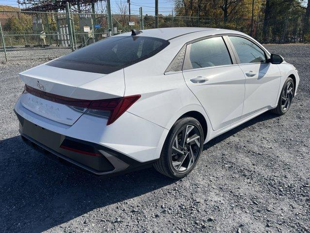 new 2025 Hyundai Elantra HEV car, priced at $31,555