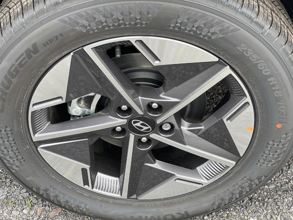 new 2025 Hyundai Tucson car, priced at $33,246