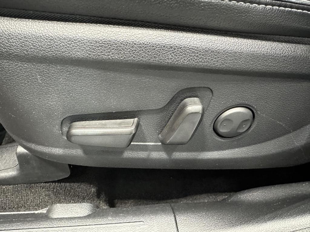 used 2021 Hyundai Santa Fe car, priced at $16,595