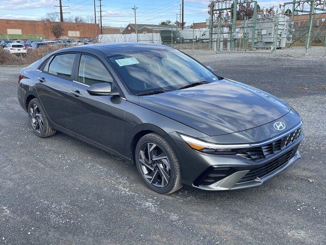 new 2025 Hyundai Elantra car, priced at $27,485