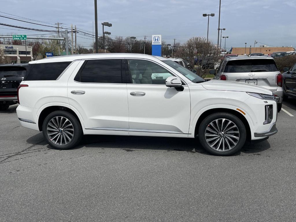 new 2025 Hyundai Palisade car, priced at $54,185