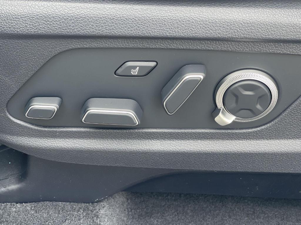 new 2025 Hyundai Palisade car, priced at $54,185