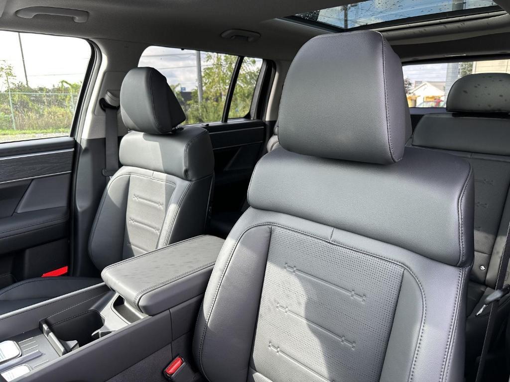 new 2026 Hyundai SANTA FE HEV car, priced at $49,301