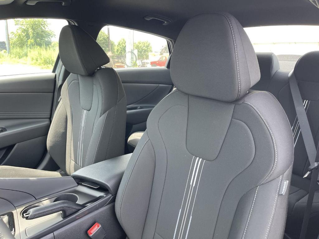 new 2025 Hyundai Elantra car, priced at $24,485