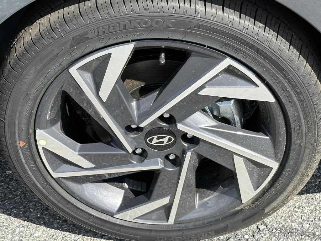 new 2025 Hyundai Elantra car, priced at $24,485