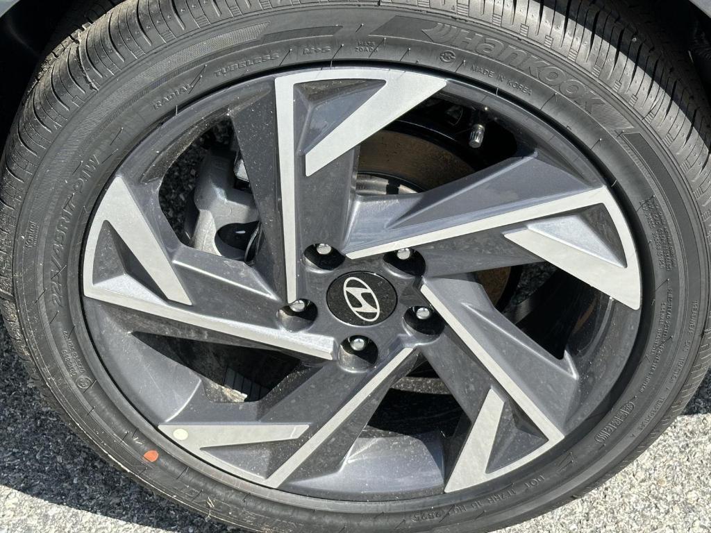 new 2025 Hyundai Elantra car, priced at $24,485