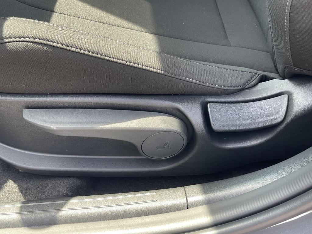 new 2025 Hyundai Elantra car, priced at $24,485