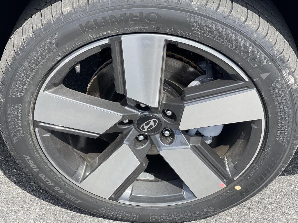 new 2025 Hyundai SANTA FE HEV car, priced at $48,079