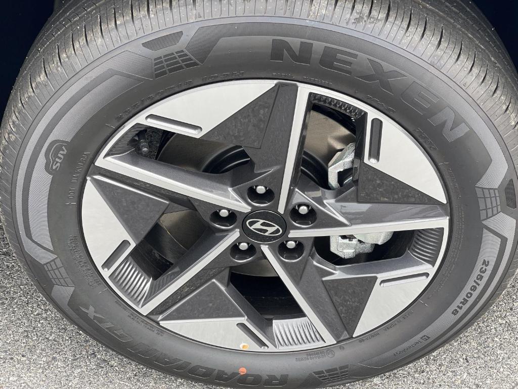 new 2025 Hyundai TUCSON Hybrid car, priced at $38,014