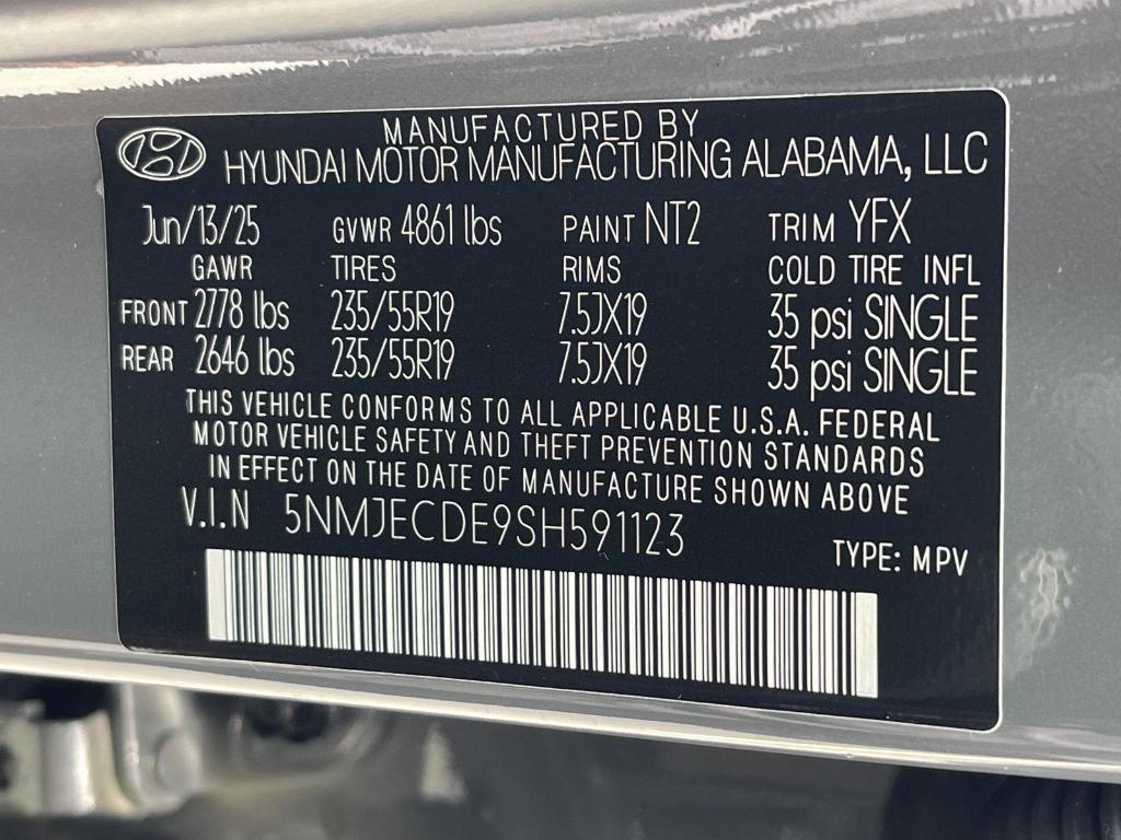 new 2025 Hyundai Tucson car, priced at $40,945