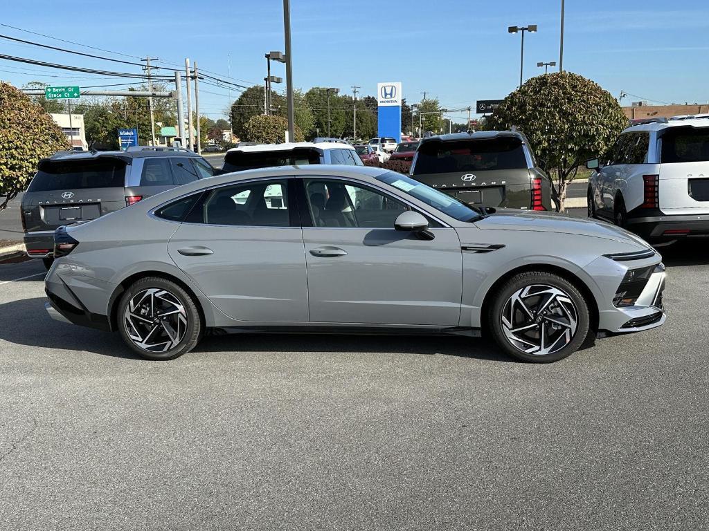 new 2026 Hyundai Sonata car, priced at $29,910