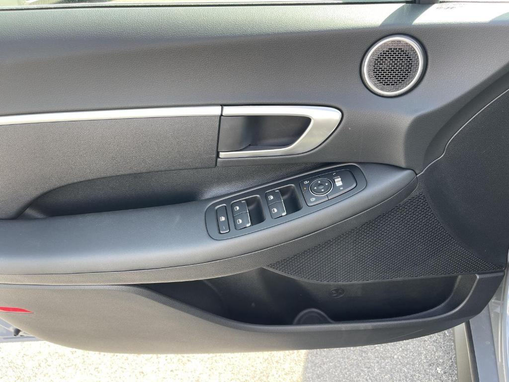 new 2025 Hyundai Sonata car, priced at $27,671