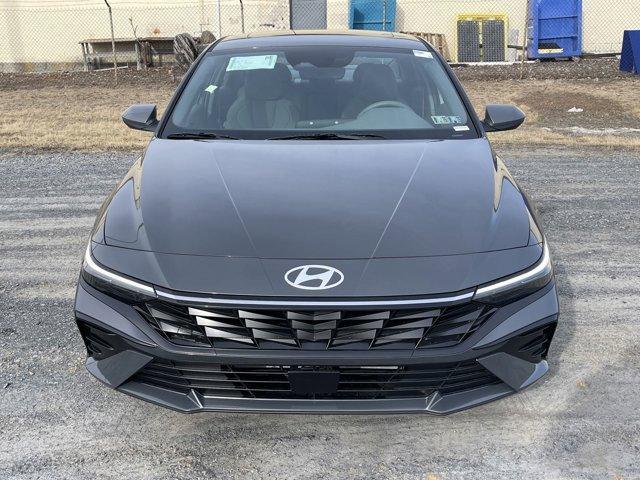 new 2025 Hyundai Elantra car, priced at $27,460