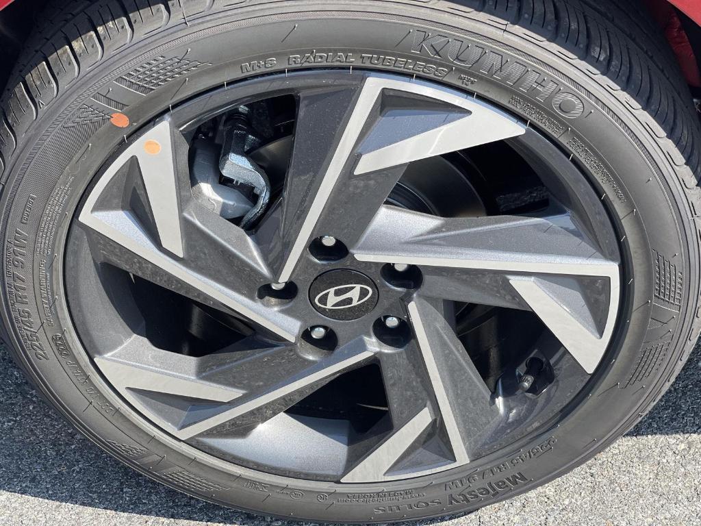 new 2025 Hyundai Elantra car, priced at $24,923