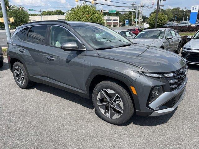 new 2025 Hyundai Tucson car, priced at $34,229