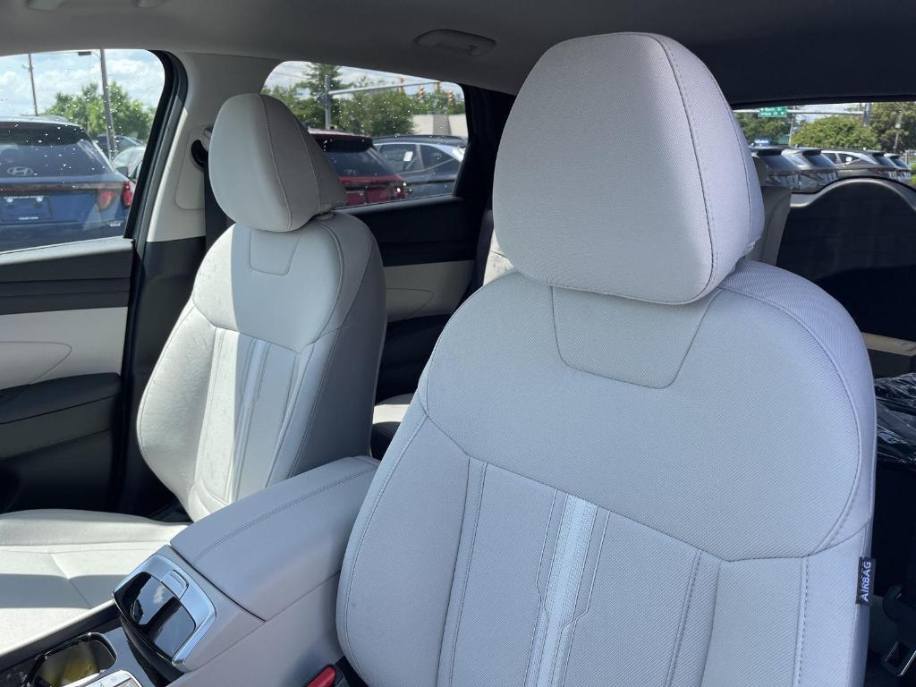 new 2025 Hyundai Tucson car, priced at $33,462