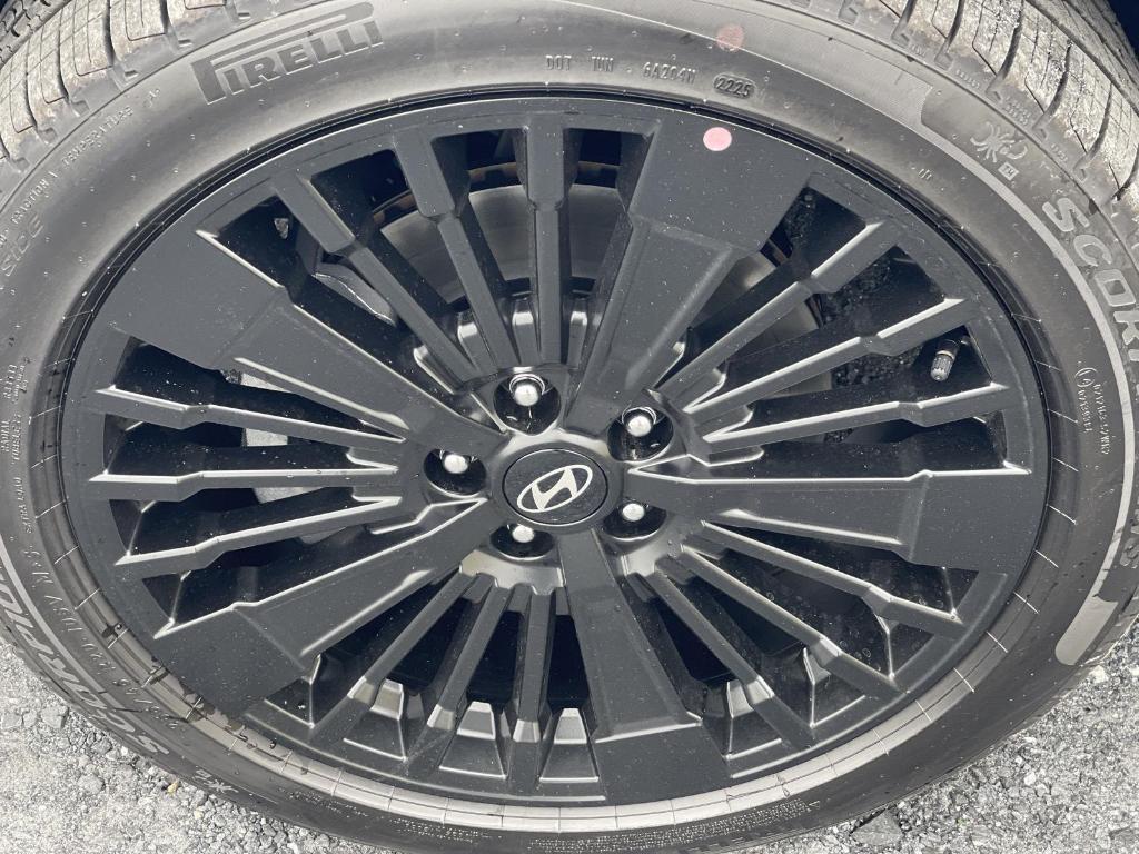 new 2026 Hyundai SANTA FE HEV car, priced at $52,243