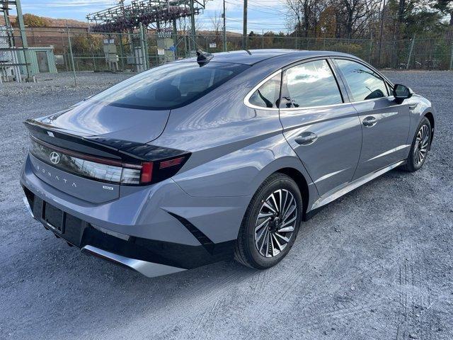 new 2025 Hyundai Sonata Hybrid car, priced at $32,640