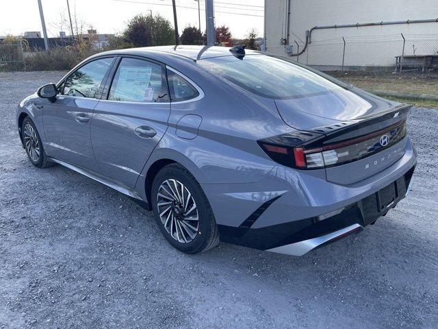 new 2025 Hyundai Sonata Hybrid car, priced at $32,640