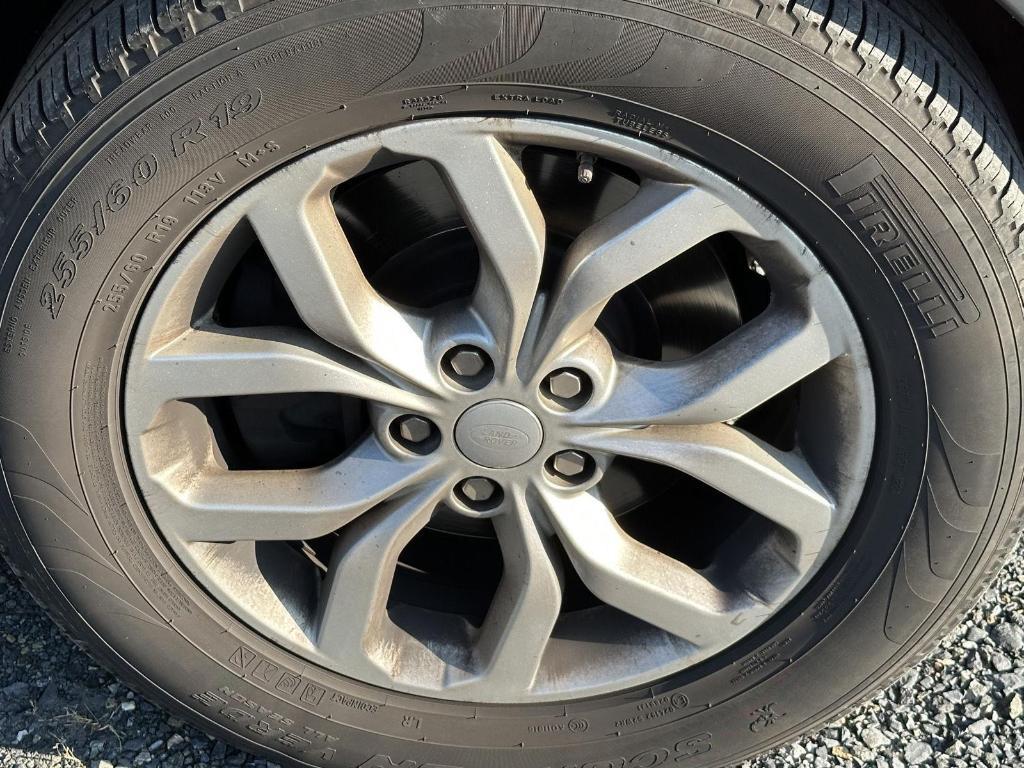 used 2017 Land Rover Discovery car, priced at $15,995
