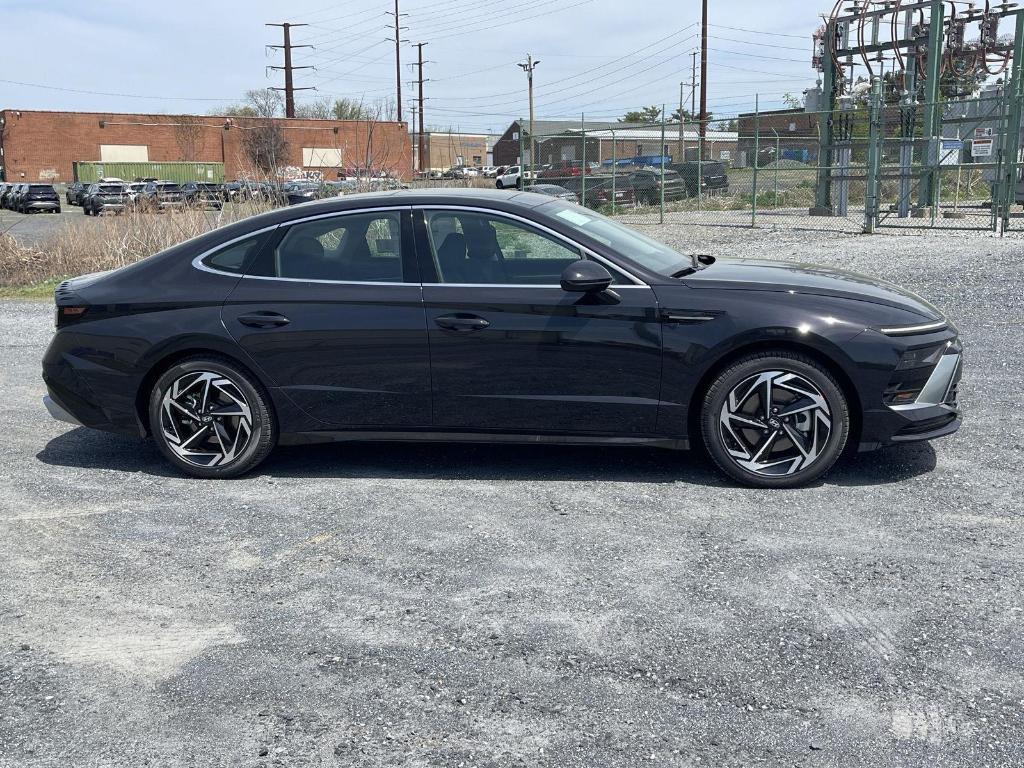 new 2025 Hyundai Sonata car, priced at $31,835