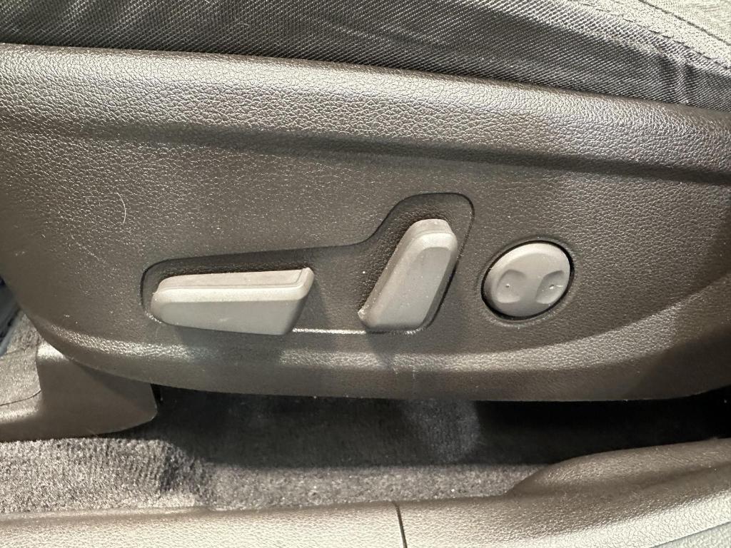 used 2020 Hyundai Santa Fe car, priced at $14,595