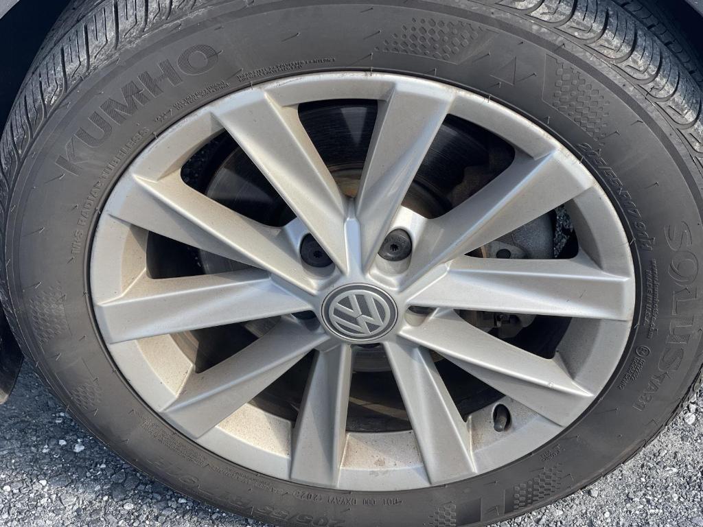 used 2017 Volkswagen Golf Alltrack car, priced at $14,995