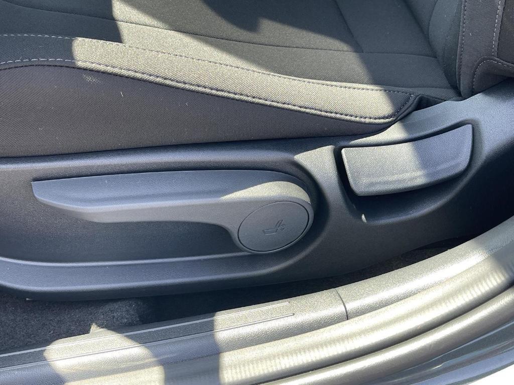 new 2025 Hyundai Elantra car, priced at $24,436