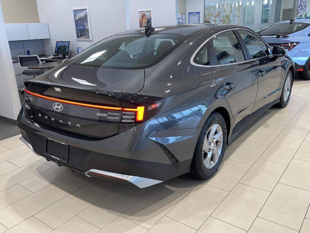 new 2025 Hyundai Sonata car, priced at $27,679