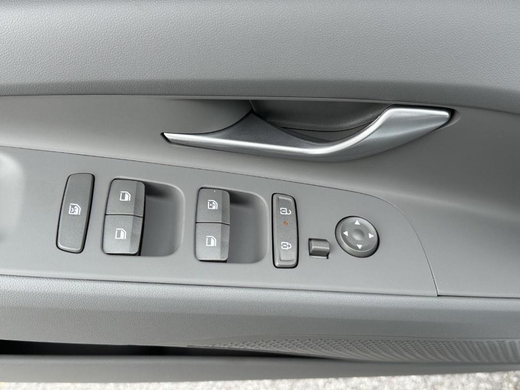 new 2026 Hyundai ELANTRA HEV car, priced at $29,221