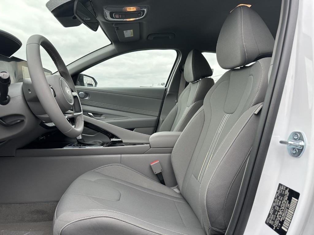 new 2026 Hyundai ELANTRA HEV car, priced at $29,221